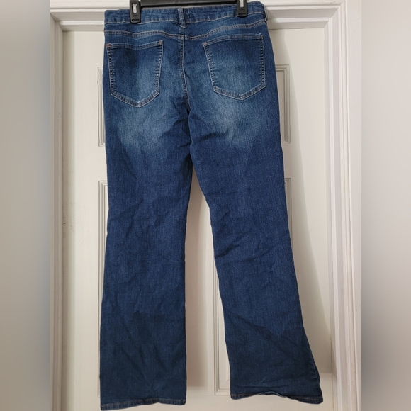 Junior's "SO"  Low Rise Bootcut Jeans. Size 15 / 32 EUC - Picture 2 of 10